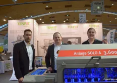 Andreas Derksen, Sascha Wietbrauk und Sonja Ropinski von der TENRIT Foodtec Maschinenbau GmbH. Auf der expoSE stellten sie die neue Anlage SOLO A 3.600 vor.